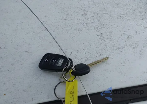 2011 Hyundai Elantra Gls from USA, damaged, VIN 5NPDH4AE2BH025192